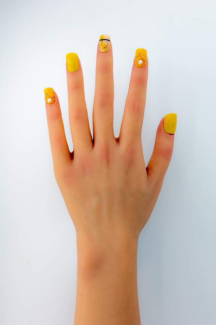 MissYes On Nails Yellow with Diamond - Squoval
