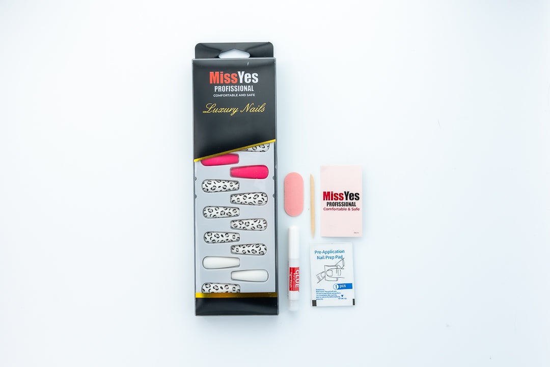 MissYes Press-On Nails White, Pink with Spotted - Coffin