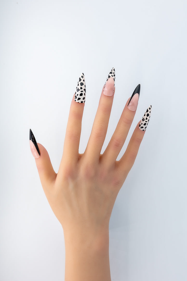 MissYes Press-On Nails Nude with Black and White - Stiletto